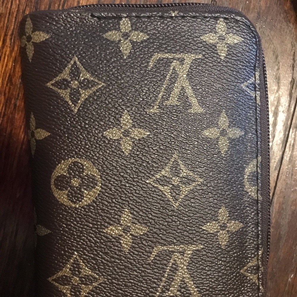 Wallet - Picture 2 of 8